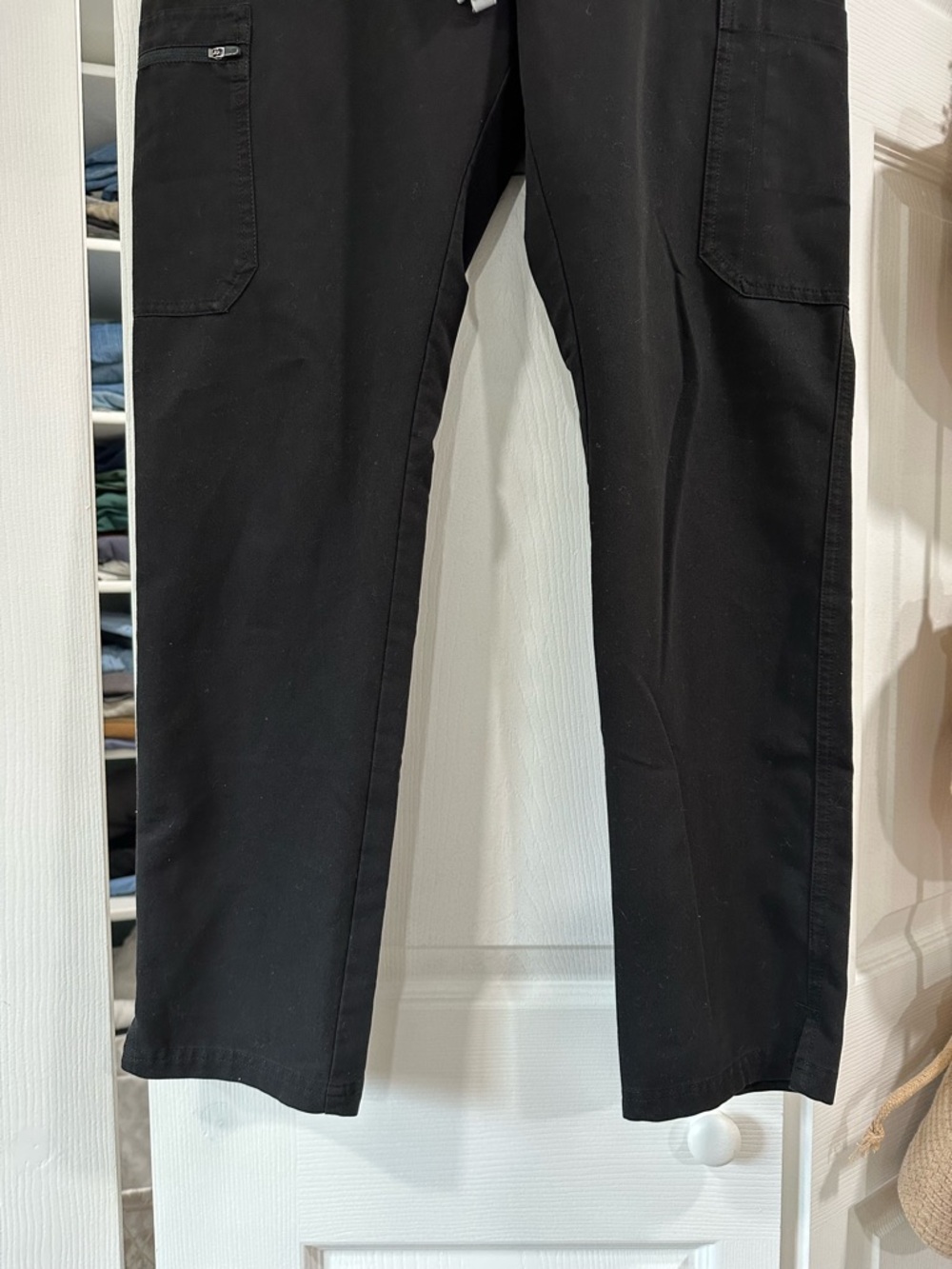 Figs Women’s Black Straight Leg Pants - Picture 2 of 5